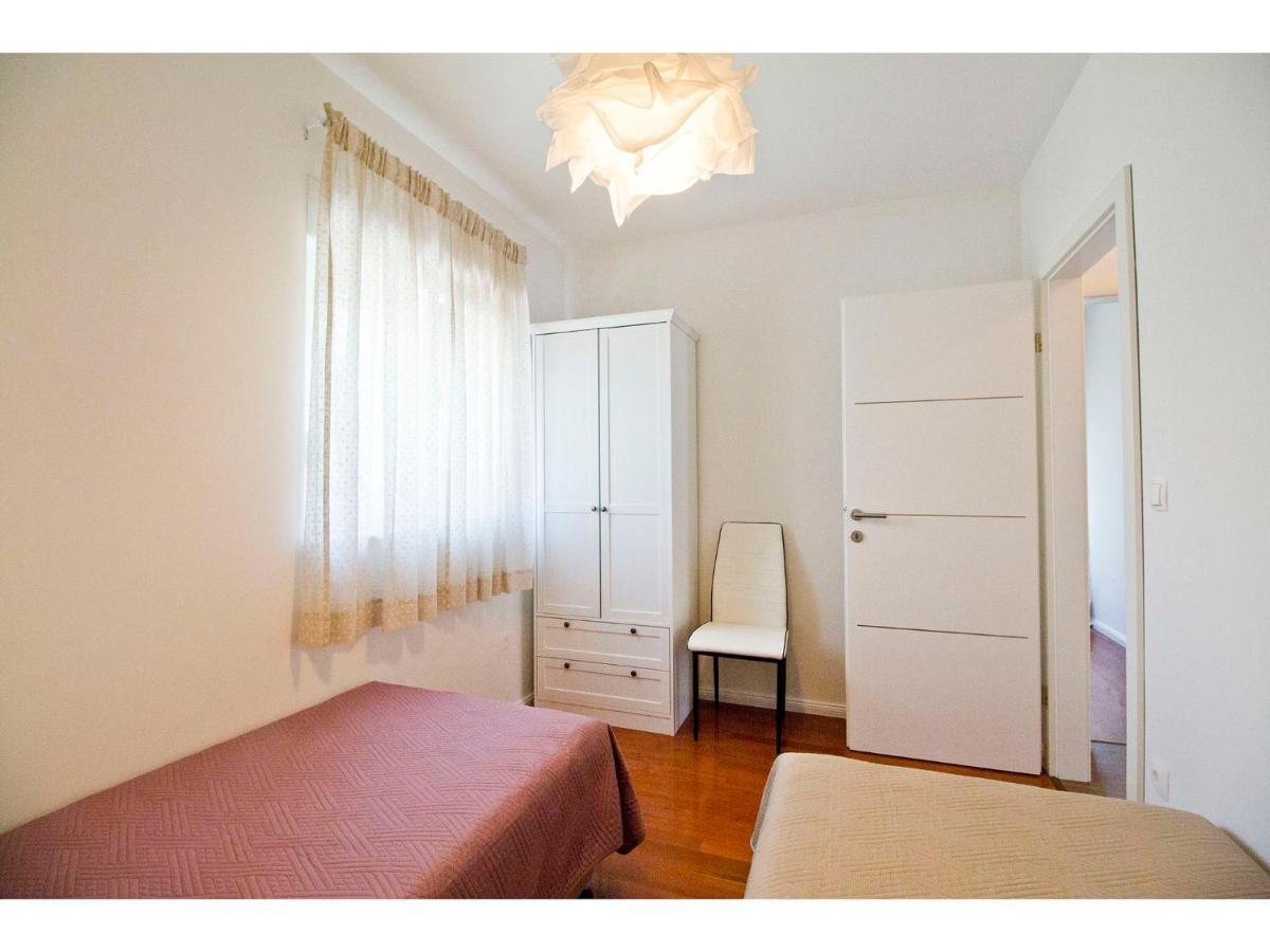 Olive Tree Apartment โปดสตรานา ภายนอก รูปภาพ