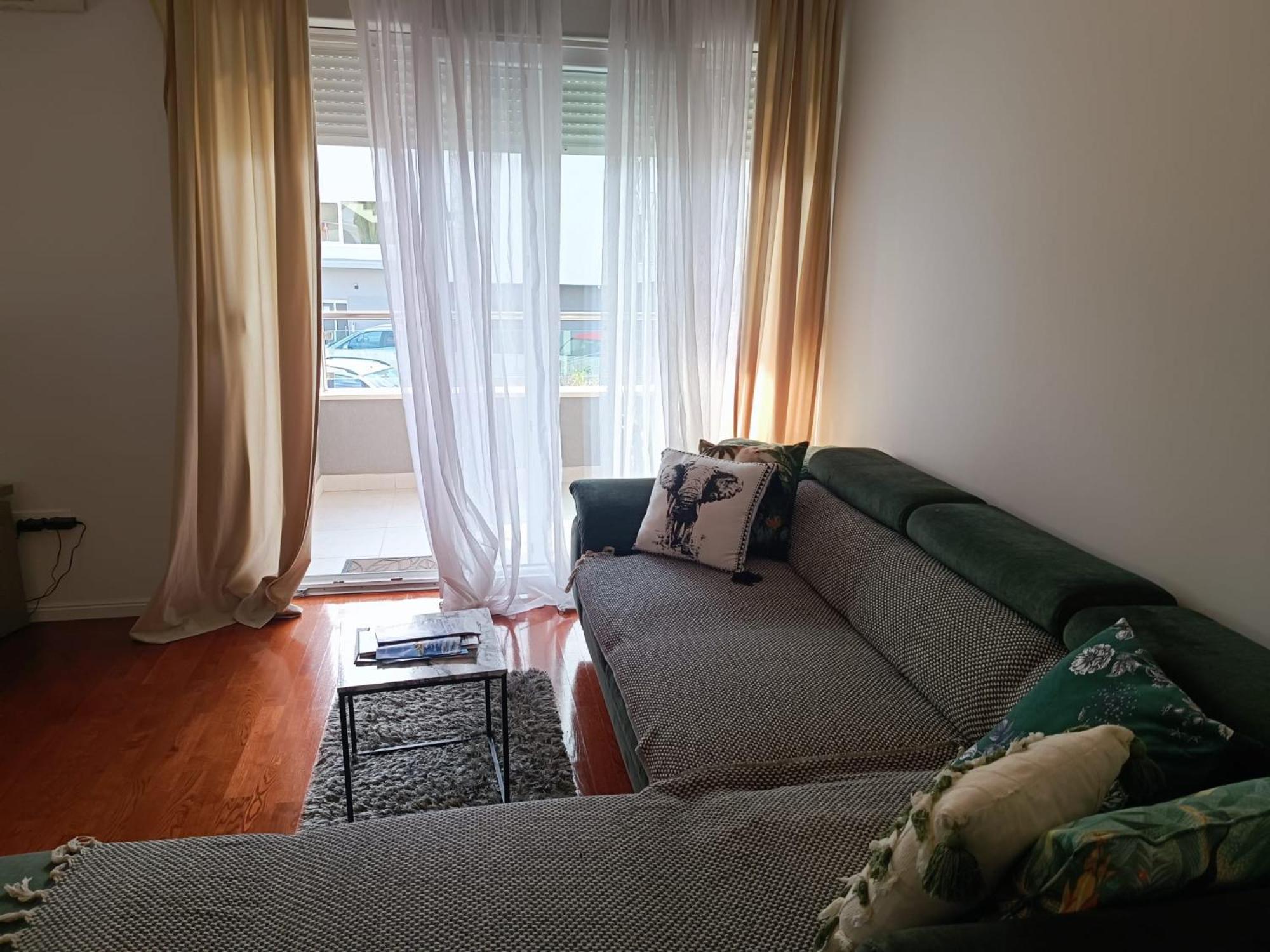 Olive Tree Apartment โปดสตรานา ภายนอก รูปภาพ
